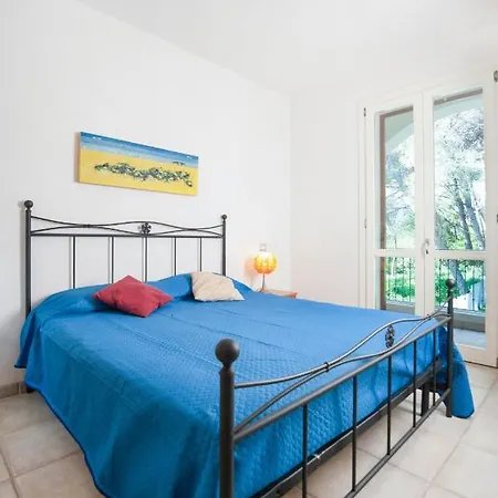 Caper Apartment *
